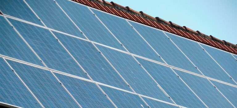 66% dos compradores aceitariam pagar mais por um imóvel com energia solar.